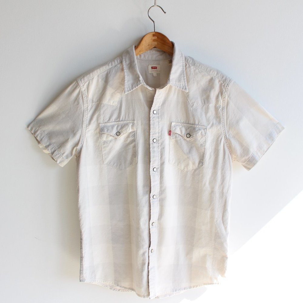 Levi's White and Grey Checkered Button Up Shirt